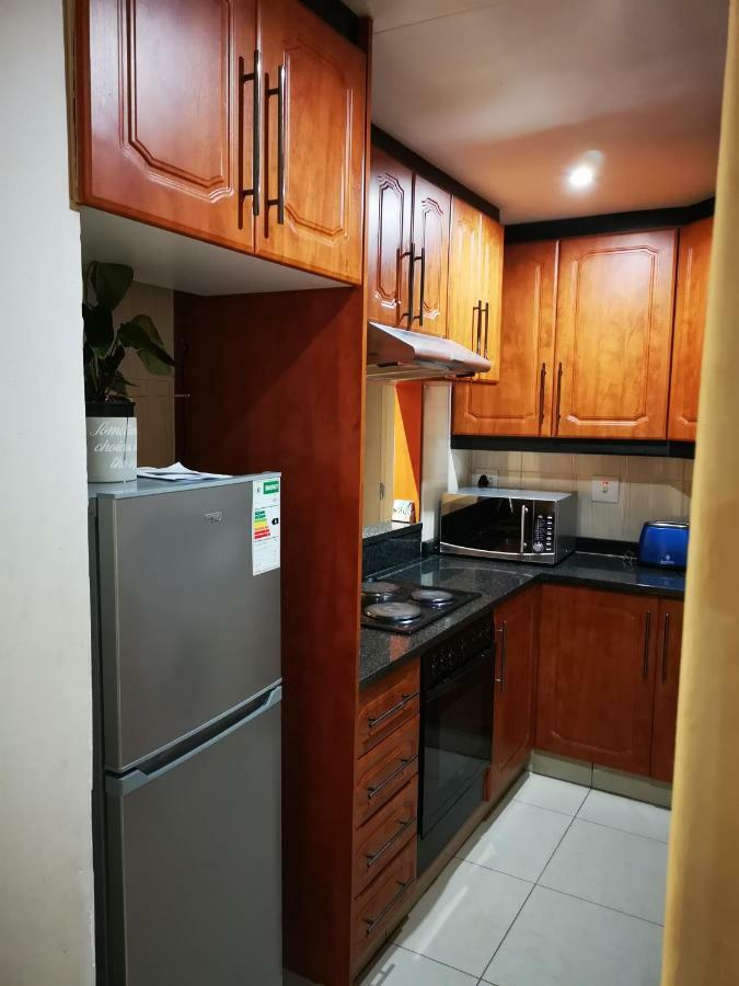 Durban Beach Getaway - Summersands, Inverter For Load Shedding, Free Wifi & Free Parking Buitenkant foto